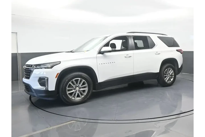 $22835 : Chevrolet Traverse 2023 LT C image 2