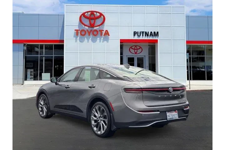 $32988 : Toyota Crown 2023 AWD XLE 4d image 6