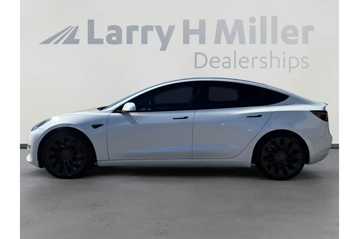 $25839 : Tesla Model 3 2022 AWD Perfo image 2