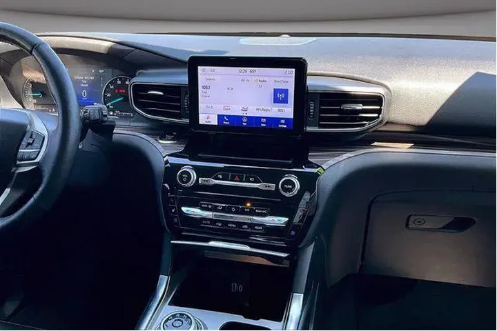 $29000 : Ford Explorer 2022 AWD Limit image 9