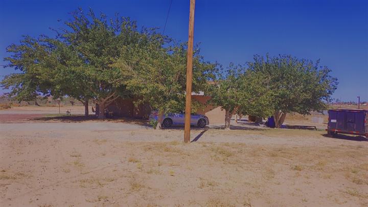 $1800 : Casita ranchera Apple Valley image 1