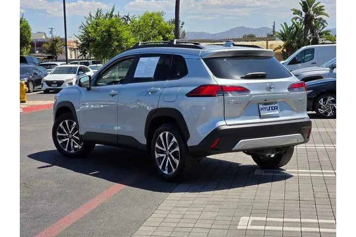 $26500 : Toyota Corolla Cross 2024 XL image 5