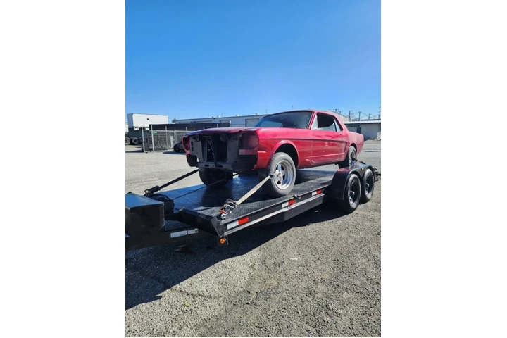 Towing car hauler image 3