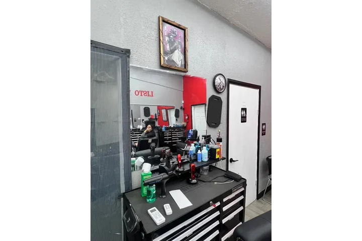 JJ Barber Shop image 3