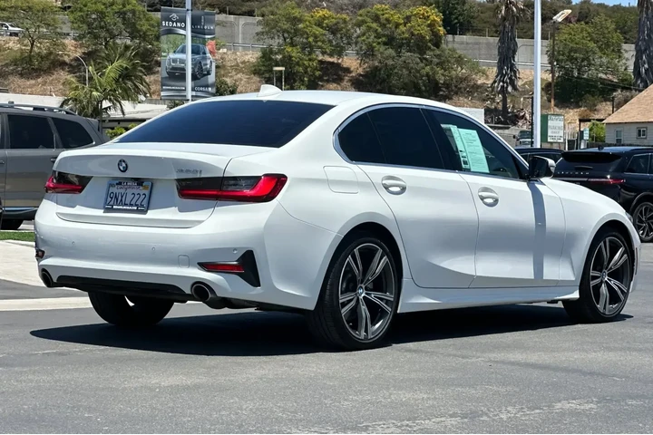 $29900 : BMW 3 Series 2022 330i 4dr S image 3