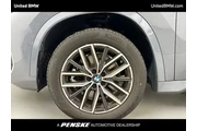 $36495 : BMW X1 2023 AWD xDrive28i 4d thumbnail