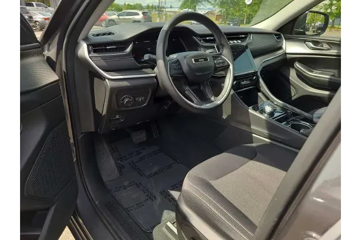 $26999 : Jeep Grand Cherokee 2023 4x4 image 10