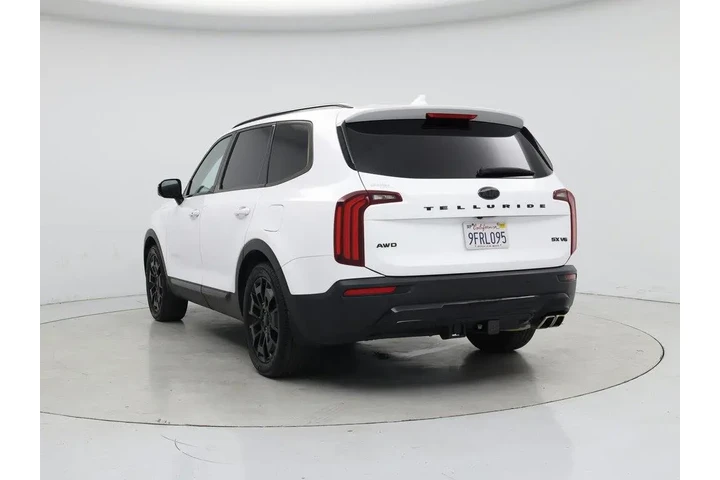 $33998 : Kia Telluride 2021 AWD SX 4d image 2