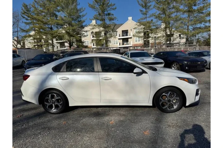 $11990 : 2021 Forte FE image 9