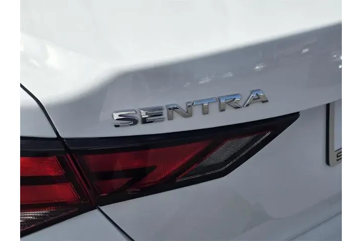 $17500 : Nissan Sentra 2023 SV 4dr Se image 7