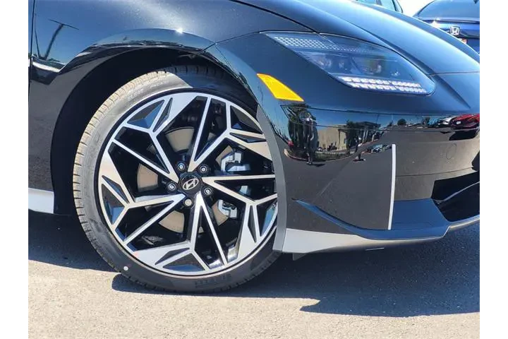 $29991 : Hyundai IONIQ 6 2023 AWD Lim image 3