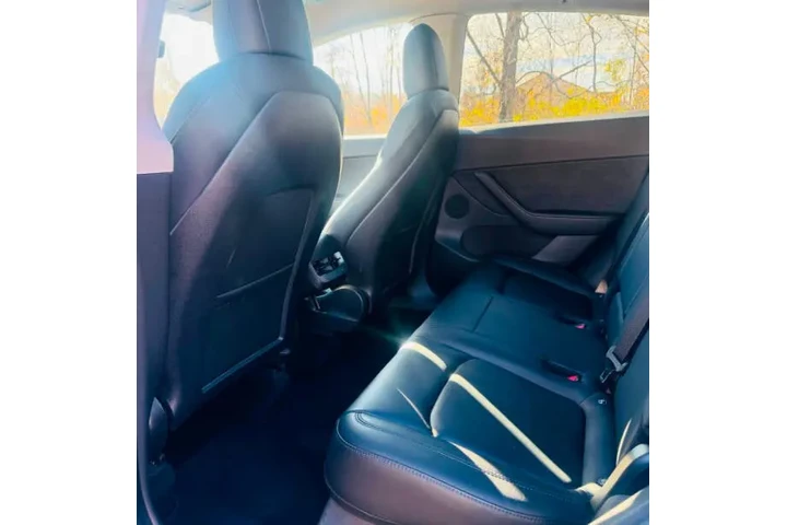 $33000 : 2021 Model Y Long Range image 8