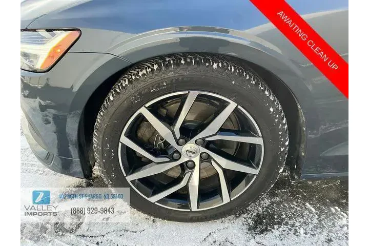 $18150 : Volvo S60 2020 AWD T6 Moment image 6