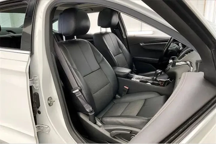 $9990 : Chevrolet Impala 2014 LT 4dr image 7