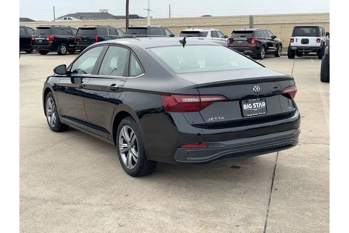 $17499 : Volkswagen Jetta 2024 SE 4dr image 5