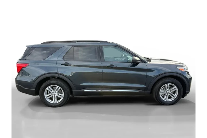 $29703 : Ford Explorer 2022 XLT 4dr S image 6