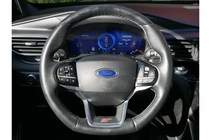 $35970 : Ford Explorer 2021 AWD ST 4d image 6