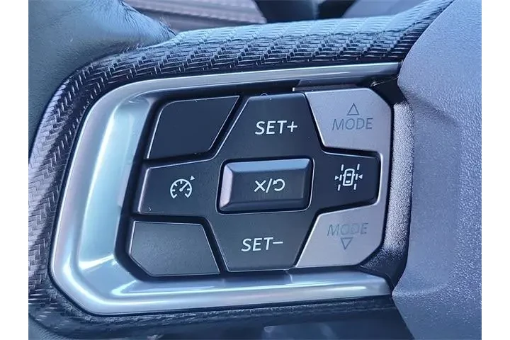 $36850 : Ford Mustang 2025 EcoBoost P image 8