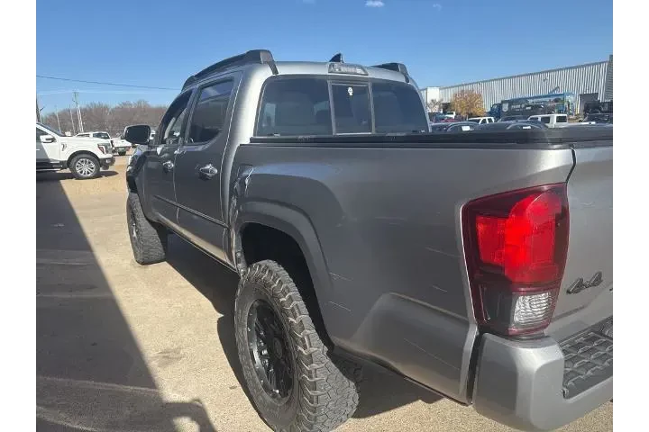 $29754 : Toyota Tacoma 2019 4x4 TRD P image 3
