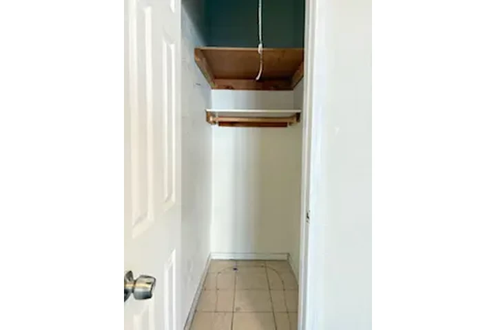 $1750 : 1 BED APT IN HUNTINGTON PARK image 6