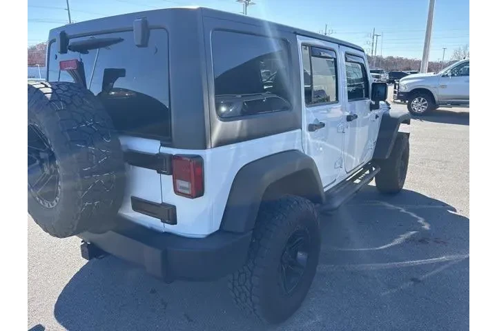 $24438 : Jeep Wrangler Unlimited 2017 image 4