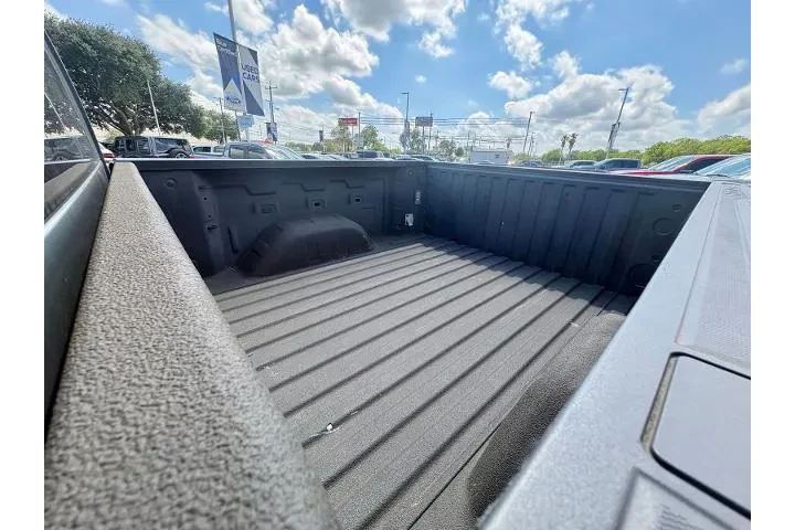 $30773 : Chevrolet Silverado 1500 202 image 10