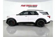 $28975 : Ford Explorer 2021 AWD ST 4d thumbnail