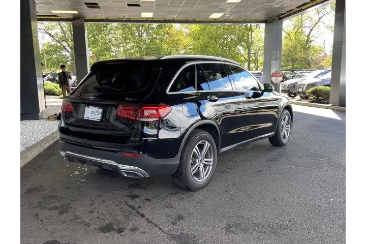 Mercedes-Benz GLC 2021 AWD G image 5