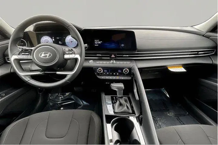$26070 : Hyundai ELANTRA 2025 SEL Con image 7