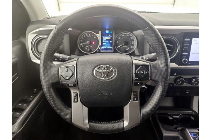 $27998 : Toyota Tacoma 2023 4x2 SR5 4 image 10