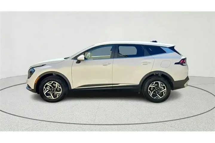 $25077 : Kia Sportage 2024 AWD LX 4dr image 6