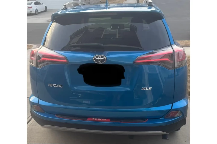 $9900 : 2018 Toyota RAV4 XLE image 4