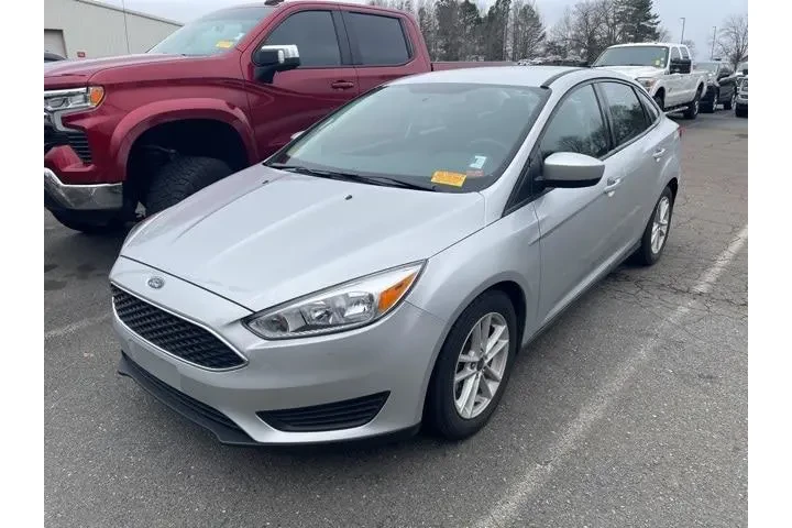 $11997 : Ford Focus 2018 SE 4dr Sedan image 1