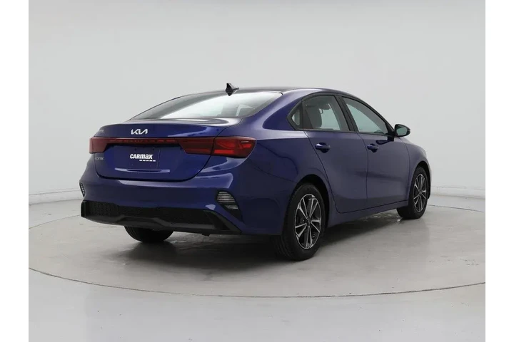 $19998 : Kia Forte 2024 LXS 4dr Sedan image 8