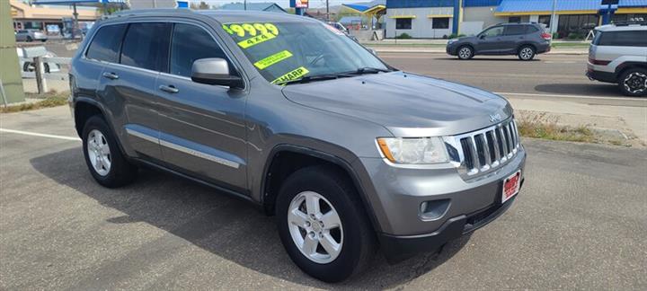 $9999 : 2012 Grand Cherokee Laredo SUV image 1