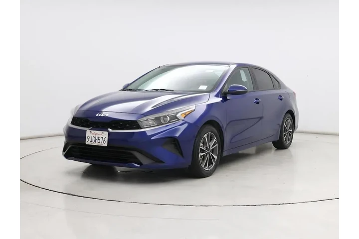 $17998 : Kia Forte 2023 LXS 4dr Sedan image 4