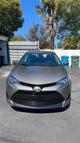 $12233 : 2017 TOYOTA COROLLA image 5