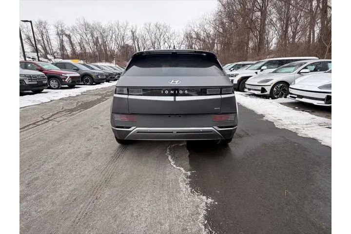 $29500 : Hyundai IONIQ 5 2024 AWD SEL image 4