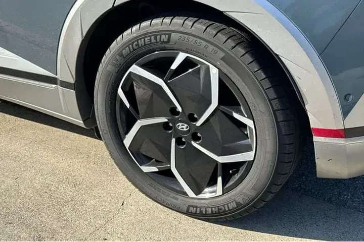$31991 : Hyundai IONIQ 5 2024 Limited image 4