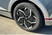 $31991 : Hyundai IONIQ 5 2024 Limited thumbnail