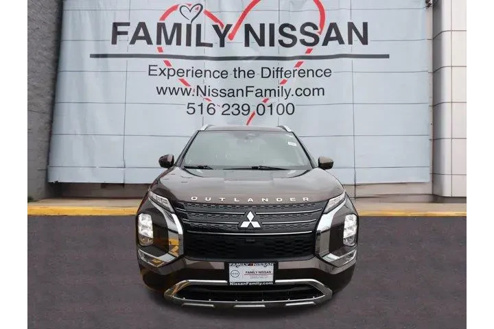 $23310 : Mitsubishi Outlander 2022 AW image 2