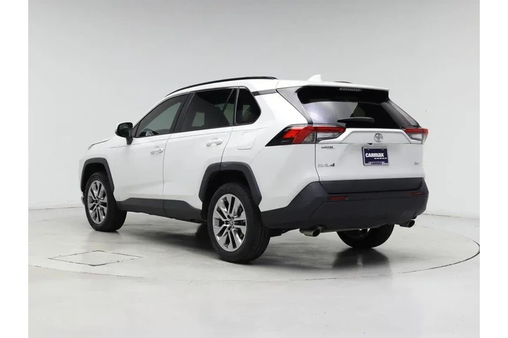 $28998 : Toyota RAV4 2023 XLE Premium image 2
