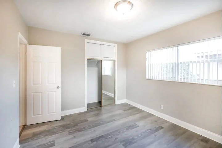 $2050 : Casa en renta de 4 recámaras image 4