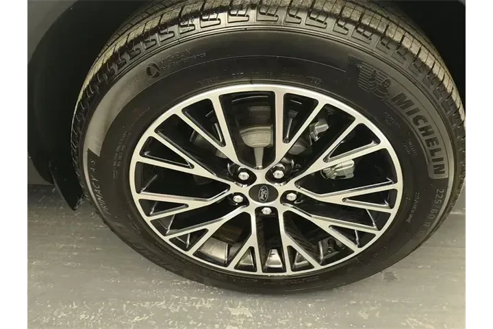 $28392 : Ford Escape Plug-In Hybrid 2 image 9