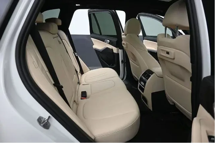 $38991 : BMW X5 2022 AWD xDrive40i 4d image 10