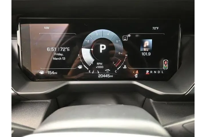 $32896 : GMC Acadia 2025 Elevation 4d image 4