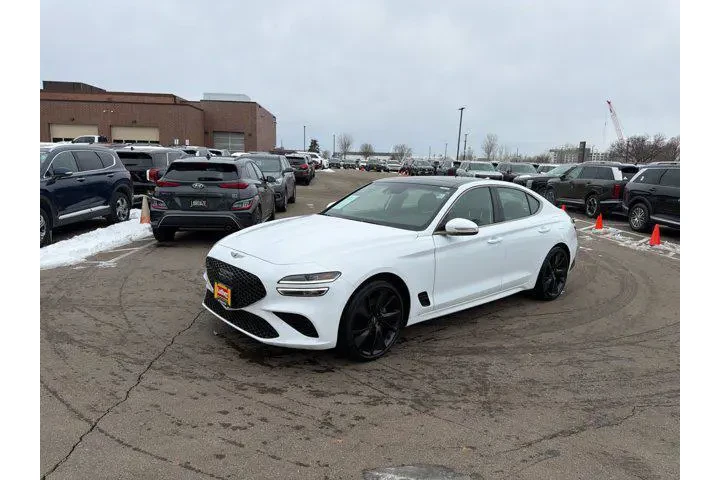 $29000 : Genesis G70 2023 2.0T 4dr Se image 4