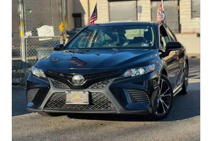 2019 TOYOTA CAMRY2019 TOYOTA image 2