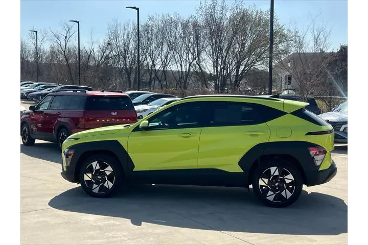 $18998 : Hyundai KONA 2024 SEL 4dr Cr image 6