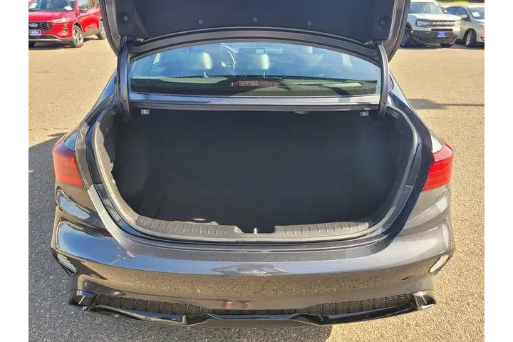 $19201 : Kia Forte 2023 GT-Line 4dr S image 8